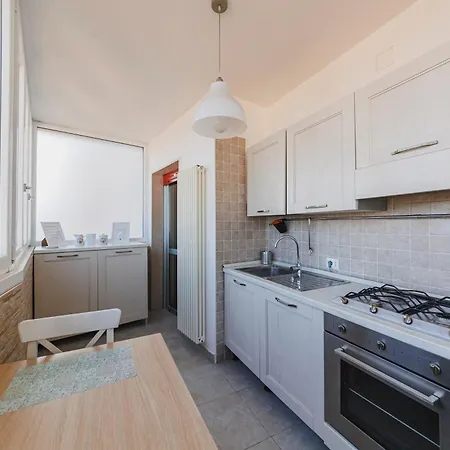 Wow Waterfront Apartment