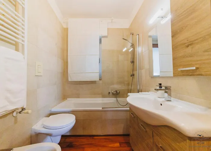 Wow Waterfront בארי